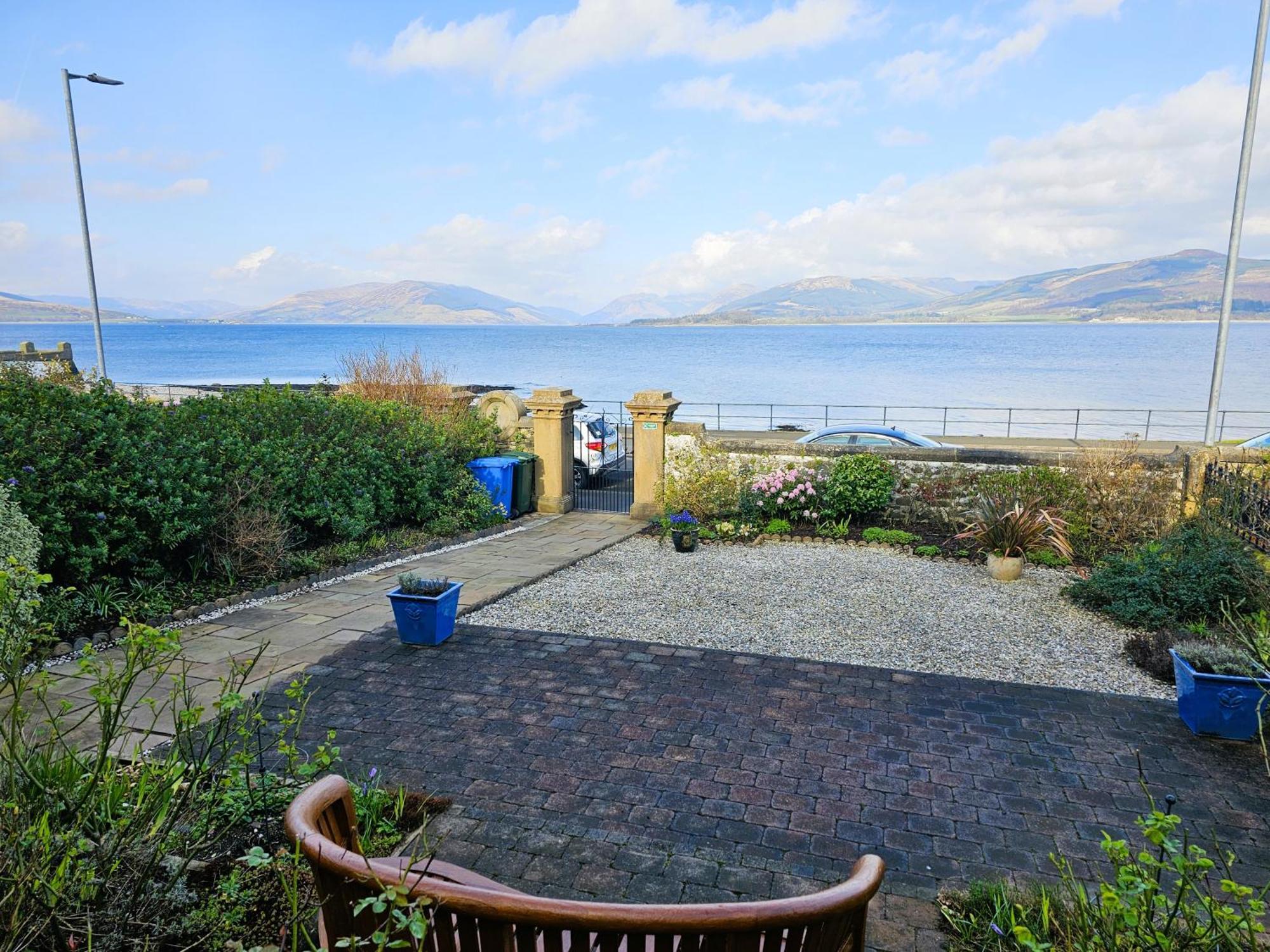 Merchant's View - Luxury Seaside Designer Retreat *