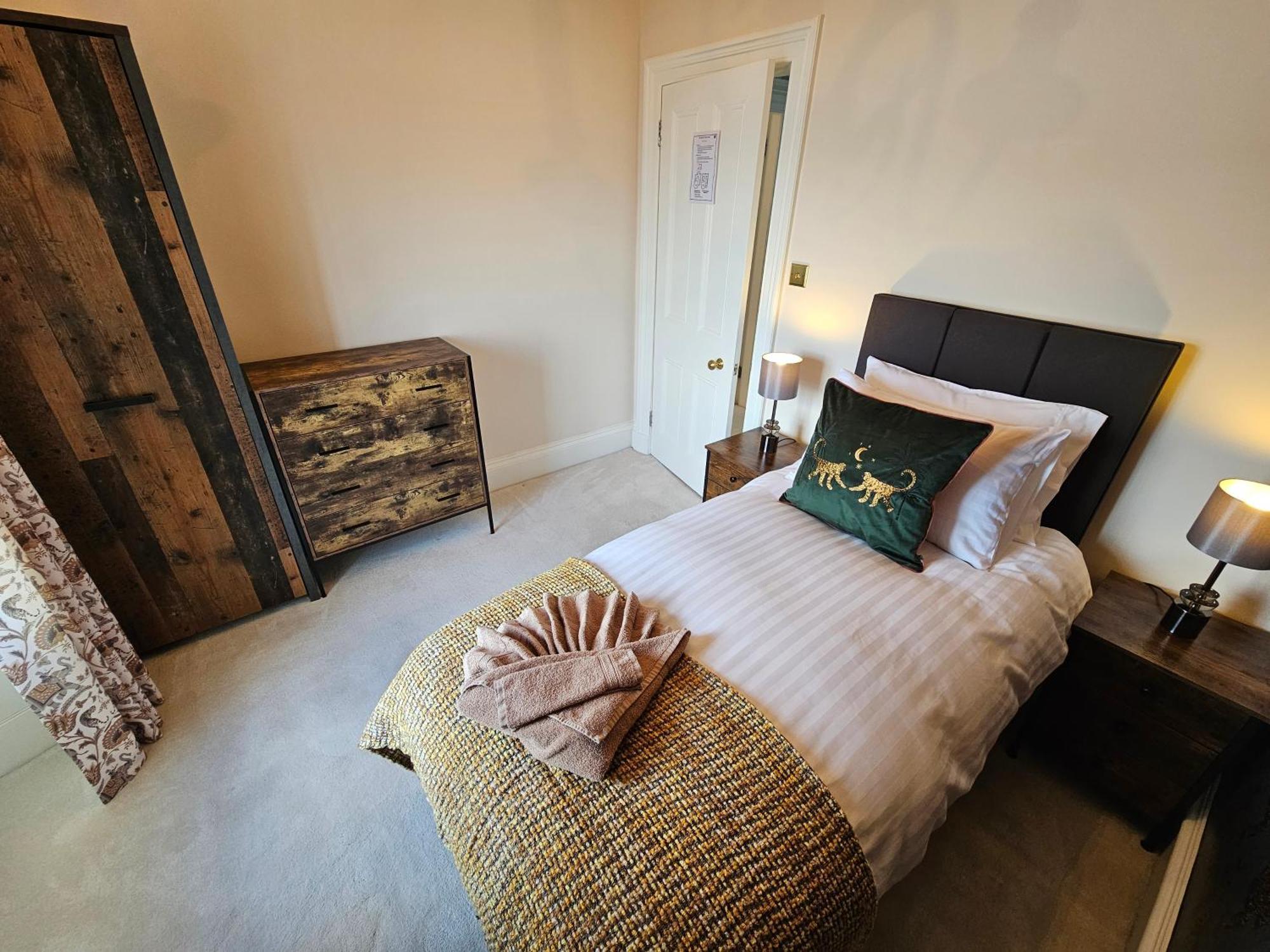 Merchant's View - Luxury Seaside Designer Retreat Rothesay