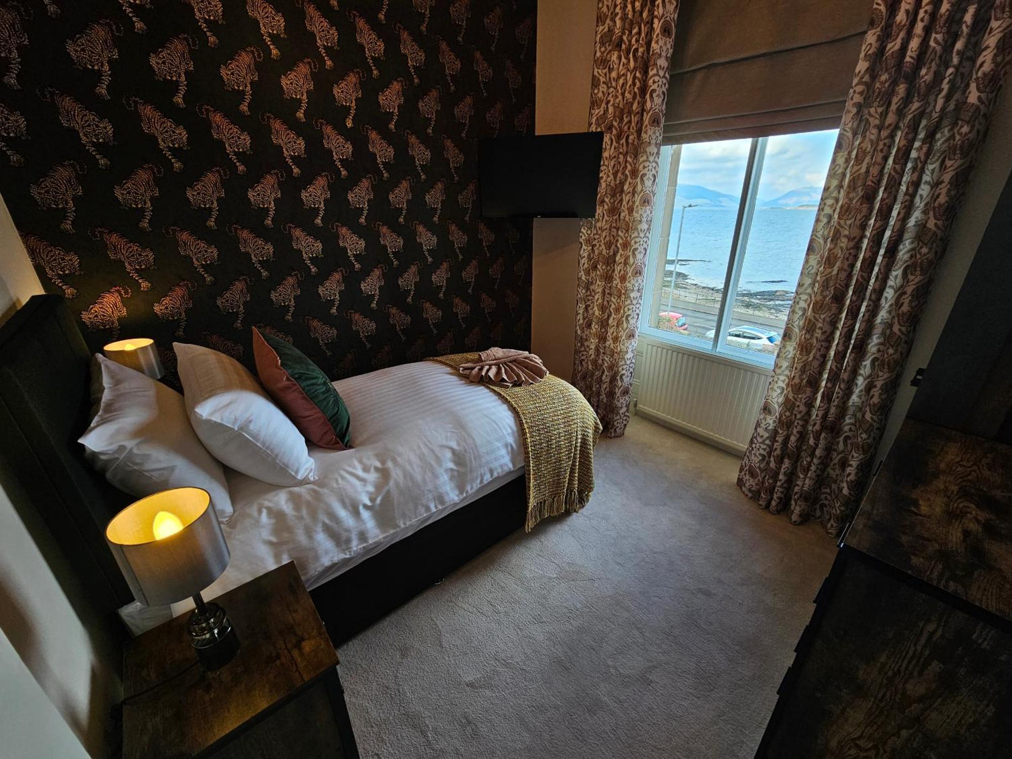 Merchant's View - Luxury Seaside Designer Retreat Rothesay